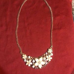 Gold Necklace with Pearls and Flowers